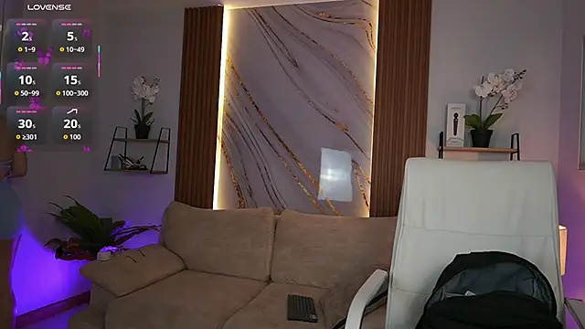 MilaCrave online show from 11/14/25, 11:53