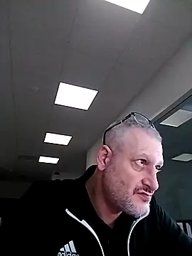 Snapshot of Hisnimin chatting on 02/08/26, 10:35 Hisnimin online show from 02/08/26, 10:35