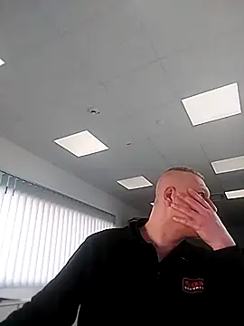 Snapshot of Hisnimin chatting on 02/28/26, 06:25 Hisnimin online show from 02/28/26, 06:25