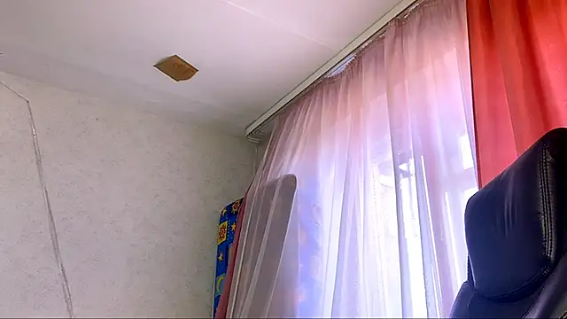 Snapshot of Smoke_mama chatting on 09/16/25, 06:36 Smoke mama online show from 09/16/25, 06:36