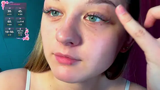 Snapshot of Smoke_mama chatting on 11/28/25, 04:26 Smoke mama online show from 11/28/25, 04:26