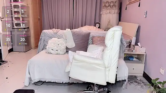 Y2Luvk online show from 09/23/25, 09:51