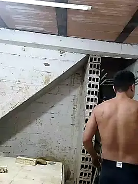 Snapshot of hoteder chatting on 10/01/25, 12:00 hoteder online show from 10/01/25, 12:00