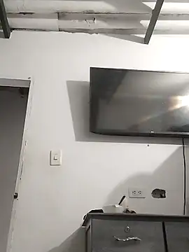 Snapshot of hoteder chatting on 11/30/25, 01:09 hoteder online show from 11/30/25, 01:09