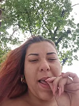 Snapshot of RuivaMisteriosa3 chatting on 12/14/25, 10:53 RuivaMisteriosa3 online show from 12/14/25, 10:53