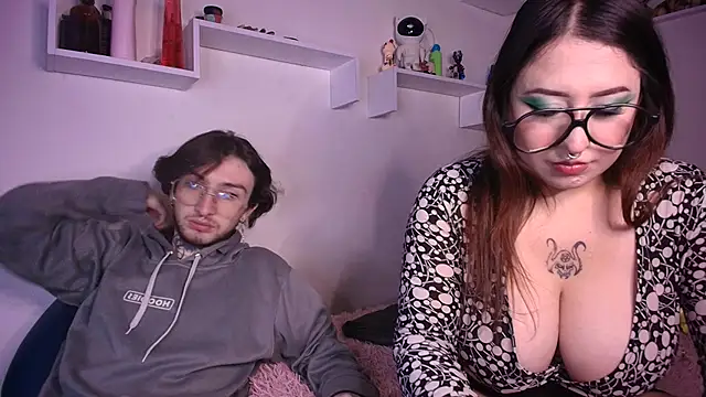 Snapshot of annyharriis chatting on 11/11/25, 07:58 annyharriis online show from 11/11/25, 07:58