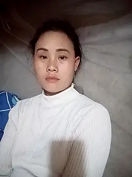 Snapshot of Ruaiuoi chatting on 02/18/26, 01:07 Ruaiuoi online show from 02/18/26, 01:07