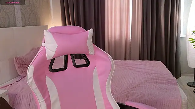 HeyMonkey  online show from 02/04/26, 01:17