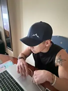 Latinhot31 online show from 02/23/26, 02:36