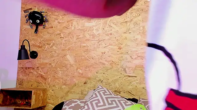 Snapshot of santiblack7 chatting on 11/06/25, 07:15 santiblack7 online show from 11/06/25, 07:15