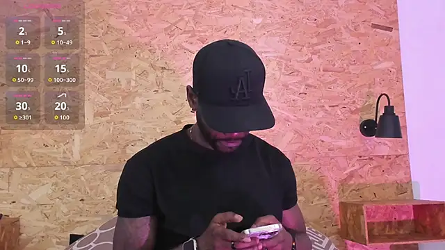 Snapshot of santiblack7 chatting on 11/22/25, 03:16 santiblack7 online show from 11/22/25, 03:16