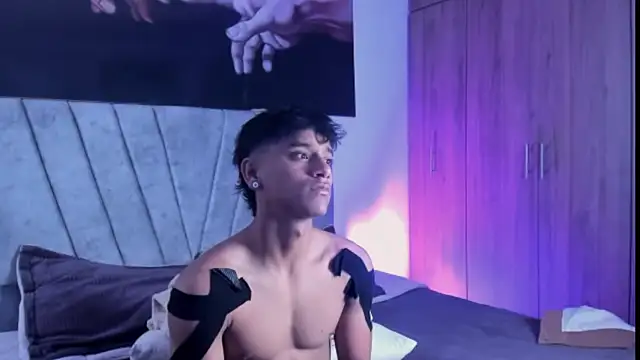 ZYZZ1312 online show from 09/08/25, 08:19