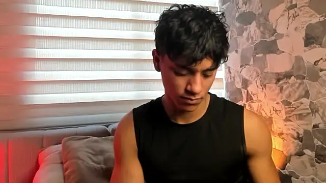 ZYZZ1312 online show from 02/12/26, 05:41