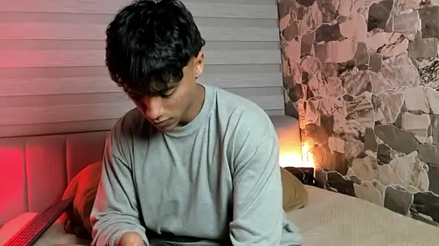 ZYZZ1312 online show from 02/16/26, 03:35