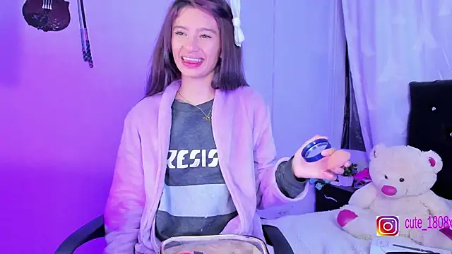 Sofiia cute  online show from 10/20/25, 12:38