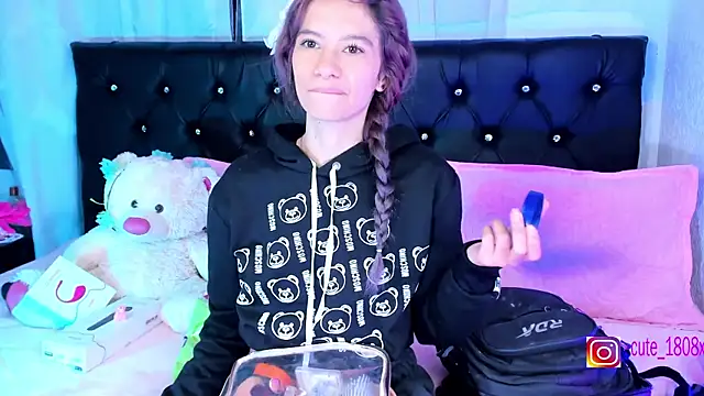 Sofiia cute  online show from 11/06/25, 04:24