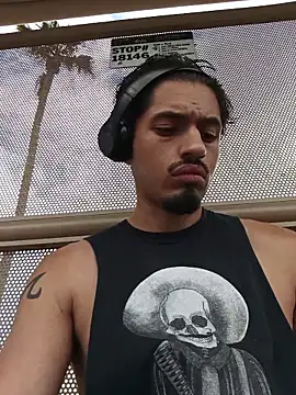 mrredcorn online show from 10/22/25, 03:45