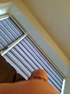 svenni2525 online show from 10/30/25, 08:16