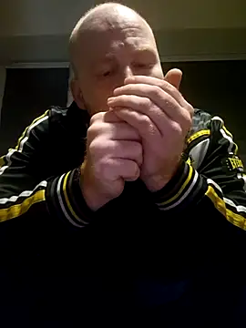 svenni2525 online show from 11/04/25, 11:59