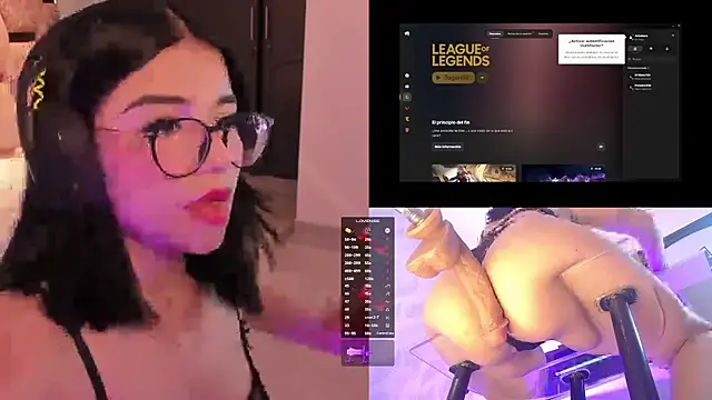 AriAddams online show from 10/06/25, 10:51