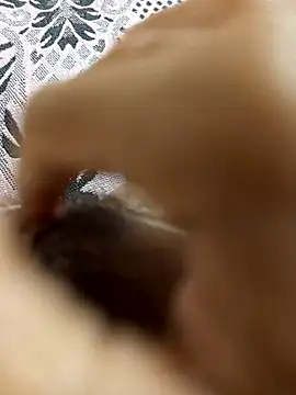 Snapshot of hendy692 chatting on 11/08/25, 02:01 hendy692 online show from 11/08/25, 02:01