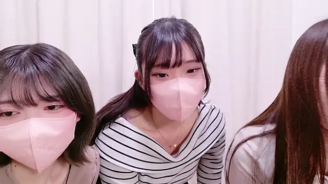 Azusa DoMybest online show from 01/12/26, 04:29