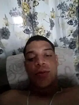 Snapshot of CadencedMimesis chatting on 11/08/25, 02:50 CadencedMimesis online show from 11/08/25, 02:50