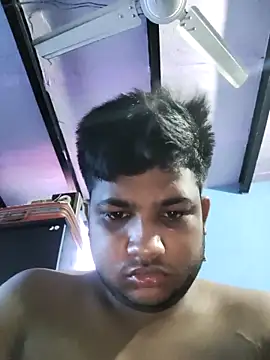 Snapshot of WorthyGyro88 chatting on 09/16/25, 03:07 WorthyGyro88 online show from 09/16/25, 03:07