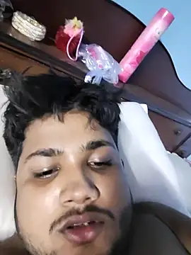 Snapshot of WorthyGyro88 chatting on 11/20/25, 05:34 WorthyGyro88 online show from 11/20/25, 05:34