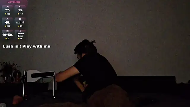 Snapshot of squirtproff chatting on 10/30/25, 10:06 squirtproff online show from 10/30/25, 10:06