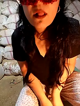 ezgi2545 online show from 03/28/26, 10:26