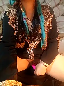 ezgi2545 online show from 04/03/26, 10:02