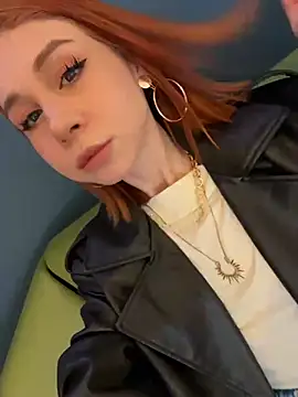 Snapshot of RosieSecret chatting on 04/18/26, 08:07 RosieSecret online show from 04/18/26, 08:07