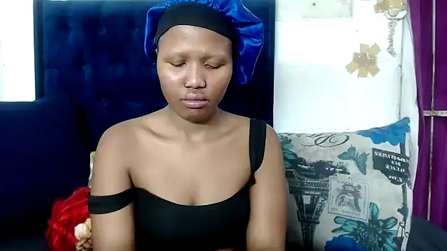 Snapshot of BUNNYCHOWX28 chatting on 09/16/25, 06:20 BUNNYCHOWX28 online show from 09/16/25, 06:20