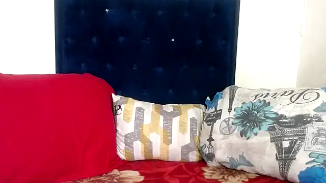 BUNNYCHOWX28 online show from 02/03/26, 04:01