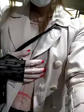 Snapshot of pink-mai chatting on 11/11/25, 10:54 pink-mai online show from 11/11/25, 10:54