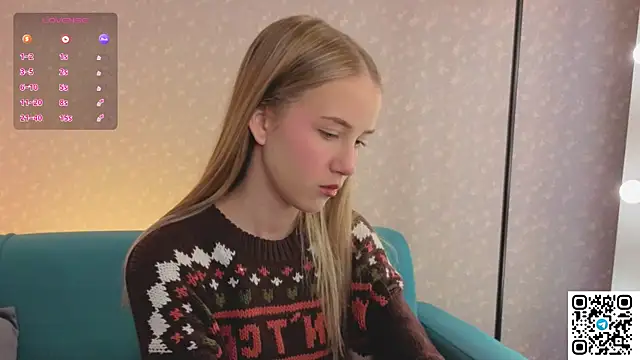 Snapshot of Anellyball chatting on 09/14/25, 01:27 Anellyball online show from 09/14/25, 01:27