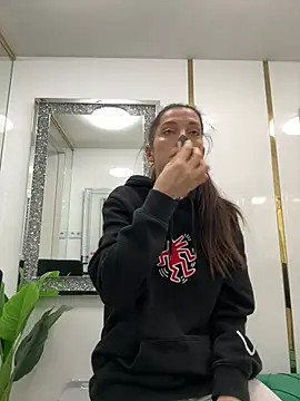 EllyLynn online show from 02/28/26, 07:26