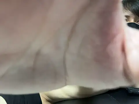 Snapshot of jiji9253 chatting on 09/20/25, 01:01 jiji9253 online show from 09/20/25, 01:01