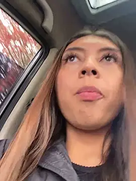 Sara-cooper2 online show from 10/27/25, 04:00