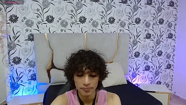 Chipi tay online show from 09/17/25, 07:15