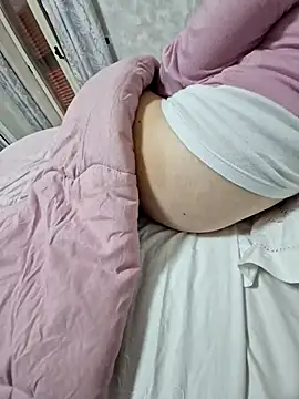 Snapshot of Monella52 chatting on 02/19/26, 10:11 Monella52 online show from 02/19/26, 10:11