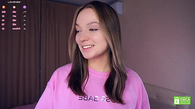 Snapshot of NguyetHankey chatting on 10/03/25, 03:31 NguyetHankey online show from 10/03/25, 03:31