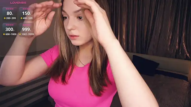 Snapshot of NguyetHankey chatting on 12/01/25, 06:07 NguyetHankey online show from 12/01/25, 06:07