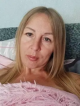 LunaSugarX online show from 09/18/25, 08:27