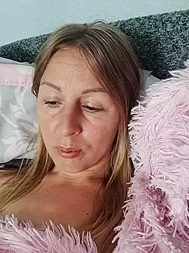 LunaSugarX online show from 09/20/25, 09:10