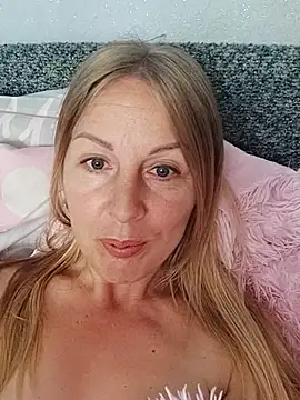 LunaSugarX online show from 09/21/25, 09:44