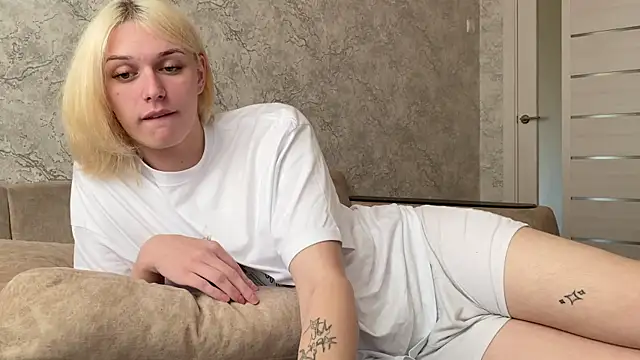 evelina228 online show from 09/30/25, 06:51