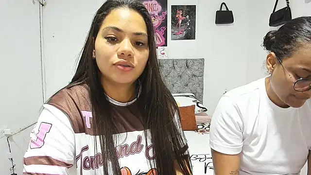 nay and aleja1 online show from 06/25/26, 07:07