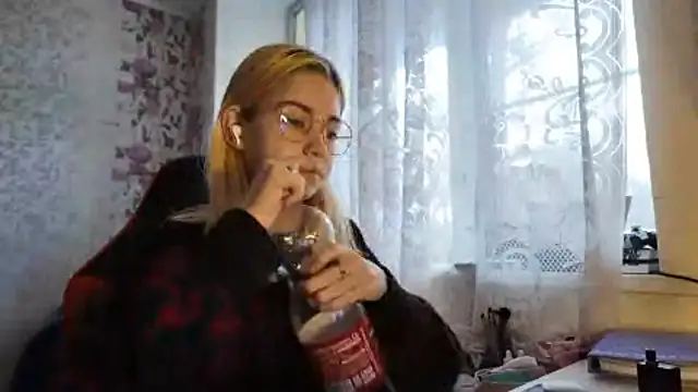 Witching Moon online show from 11/19/25, 07:30